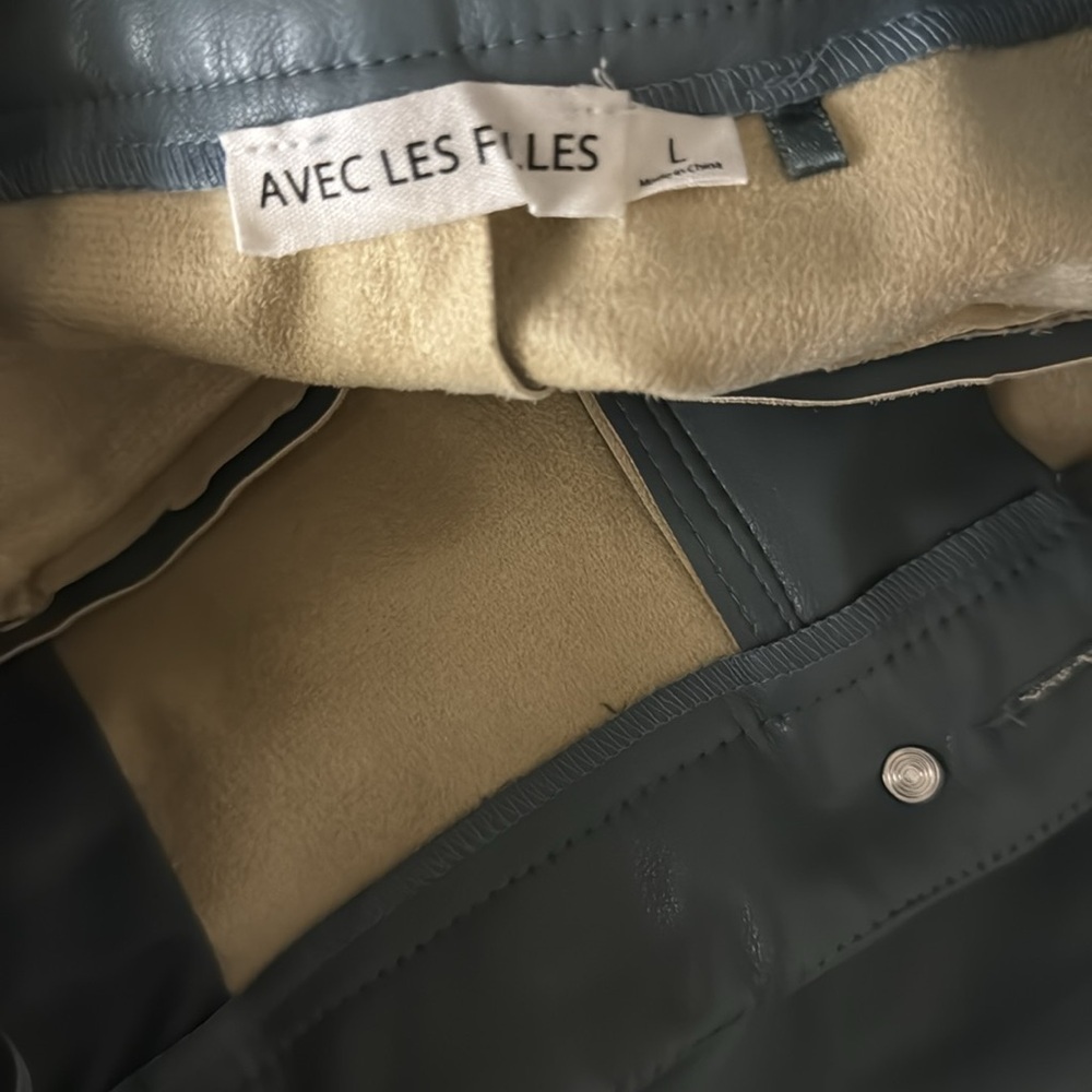 Anthropologie Avec Les Filles Vegan Leather Cargo pants size large - Picture 6 of 9